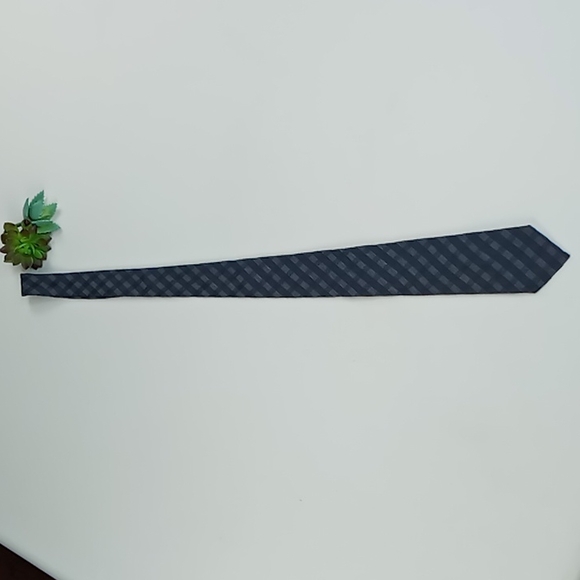 John Varvatos Navy/Gray Diagonal Stripe Tie - Picture 8 of 9